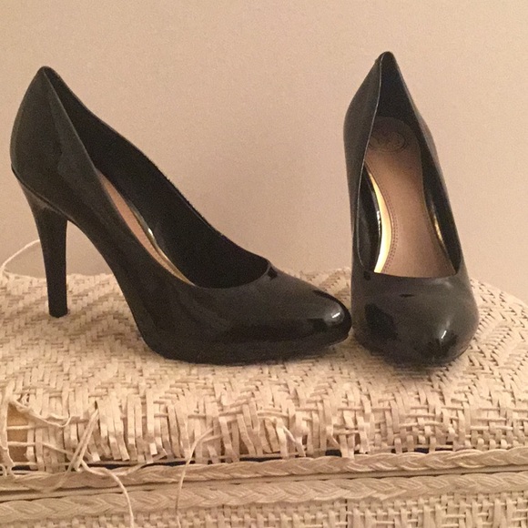 Heels - Picture 1 of 3